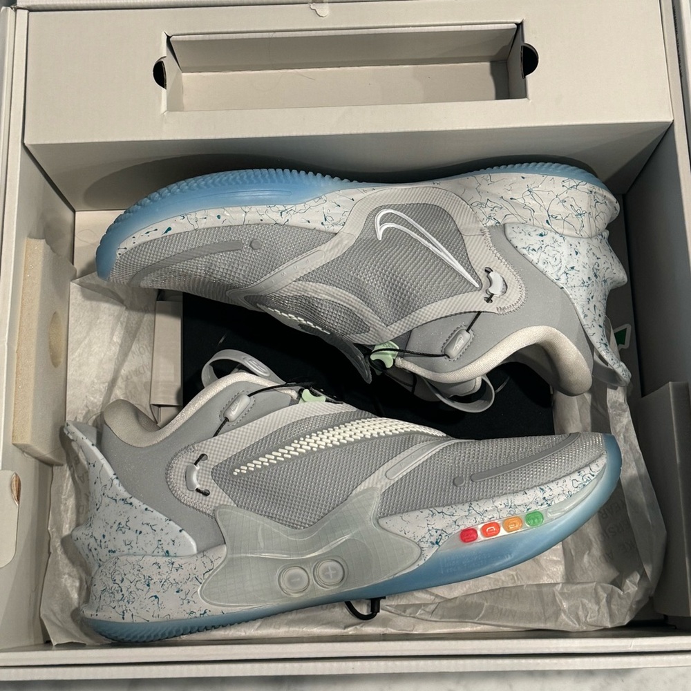Nike Adapt BB 2.0 Mag (US Charger) Grey